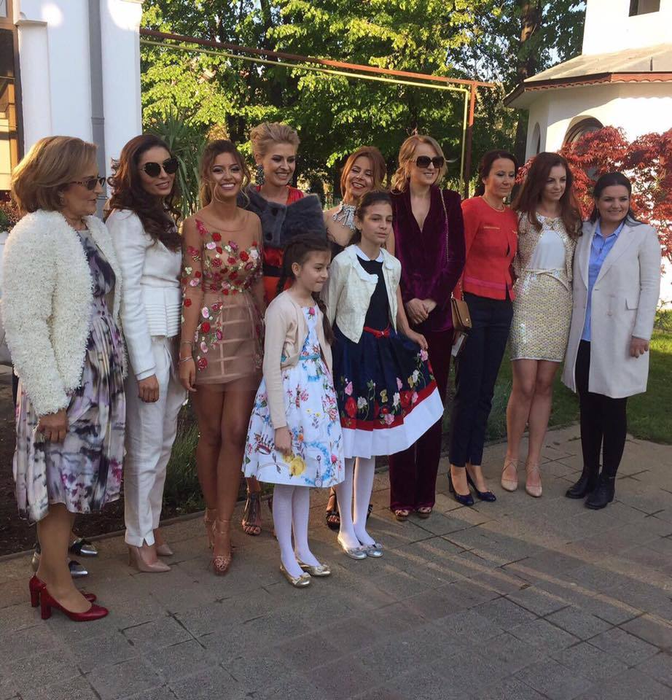 Claudia Pătraşcanu şi Gabi Bădălău şi-au botezat cel de-al doilea copil. Artista a izbucnit în lacrimi