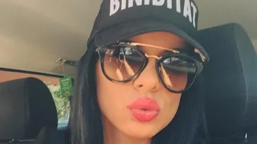 Andreea Tonciu a incins atmosfera la mare! S-a dezbracat si a....