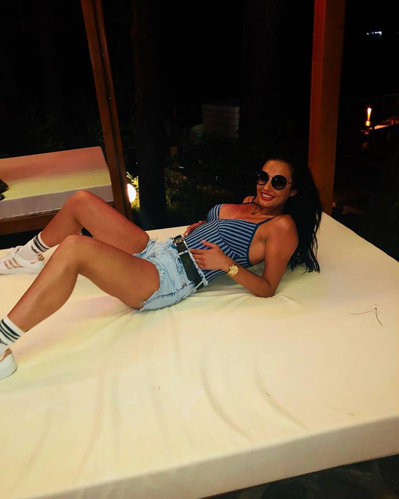 Ea este bomba sexy cu care ar fi înșela-o Culiță Sterp pe soția lui, Carmen de la Sălciua