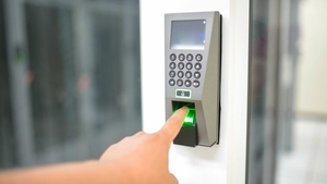 (P) Evoluția sistemelor de închidere electrică a ușilor