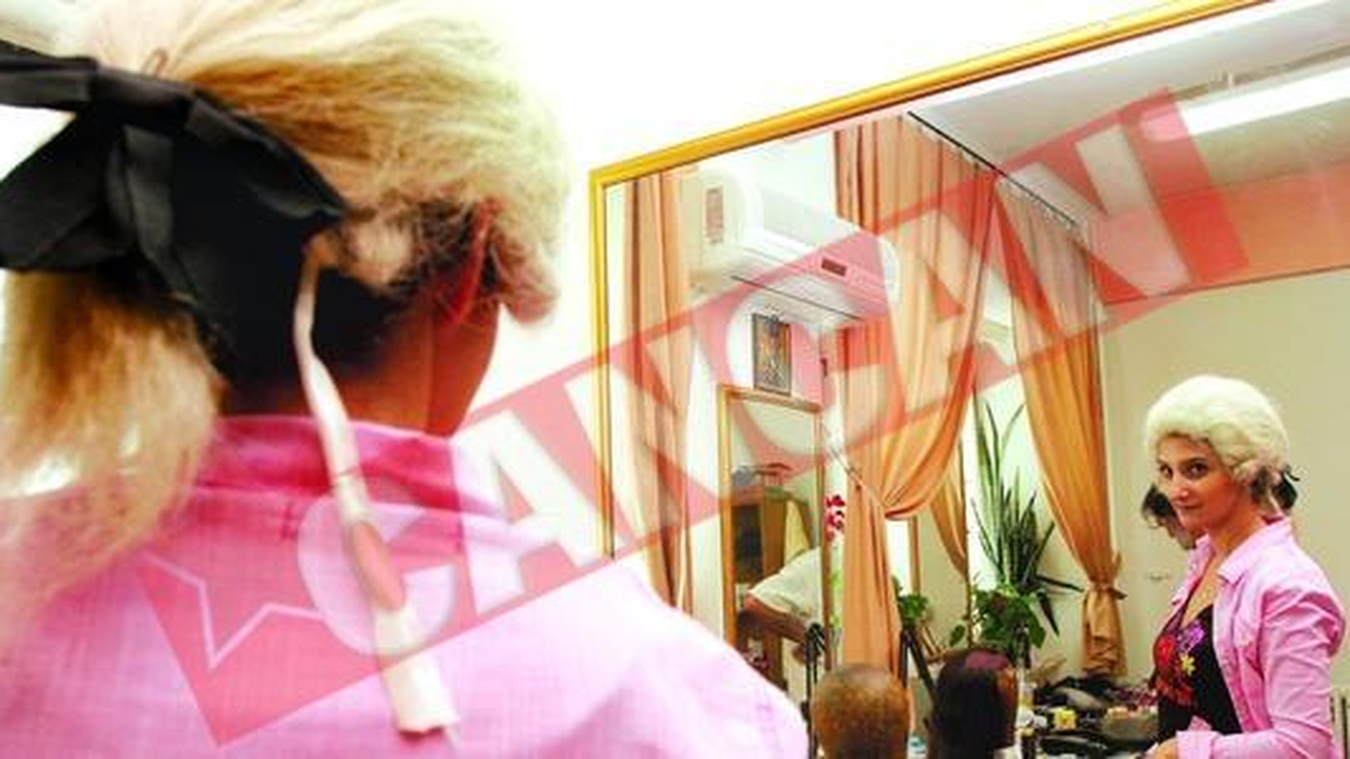 Confectioneaza peruci de 30 de ani