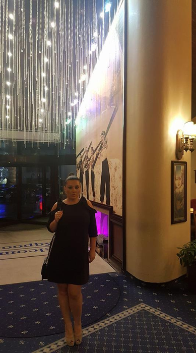 După ce a slăbit, BIANCA RUS s-a afişat în costum de baie! Uite cum arată cu adevărat vedeta