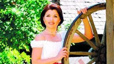 Piticul Costel este un bodyguard feroce