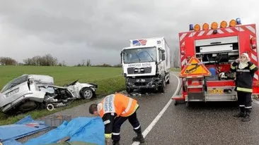 Accident groaznic în Cehia! Patru români au murit, ucişi de un conaţional!