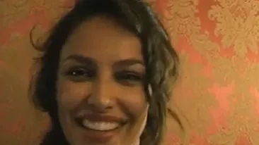 VIDEO Madalina Ghenea le intoarce ca la Ploiesti: Sunt norocoasa ca il cunosc pe DiCaprio ... revistele spun multe...