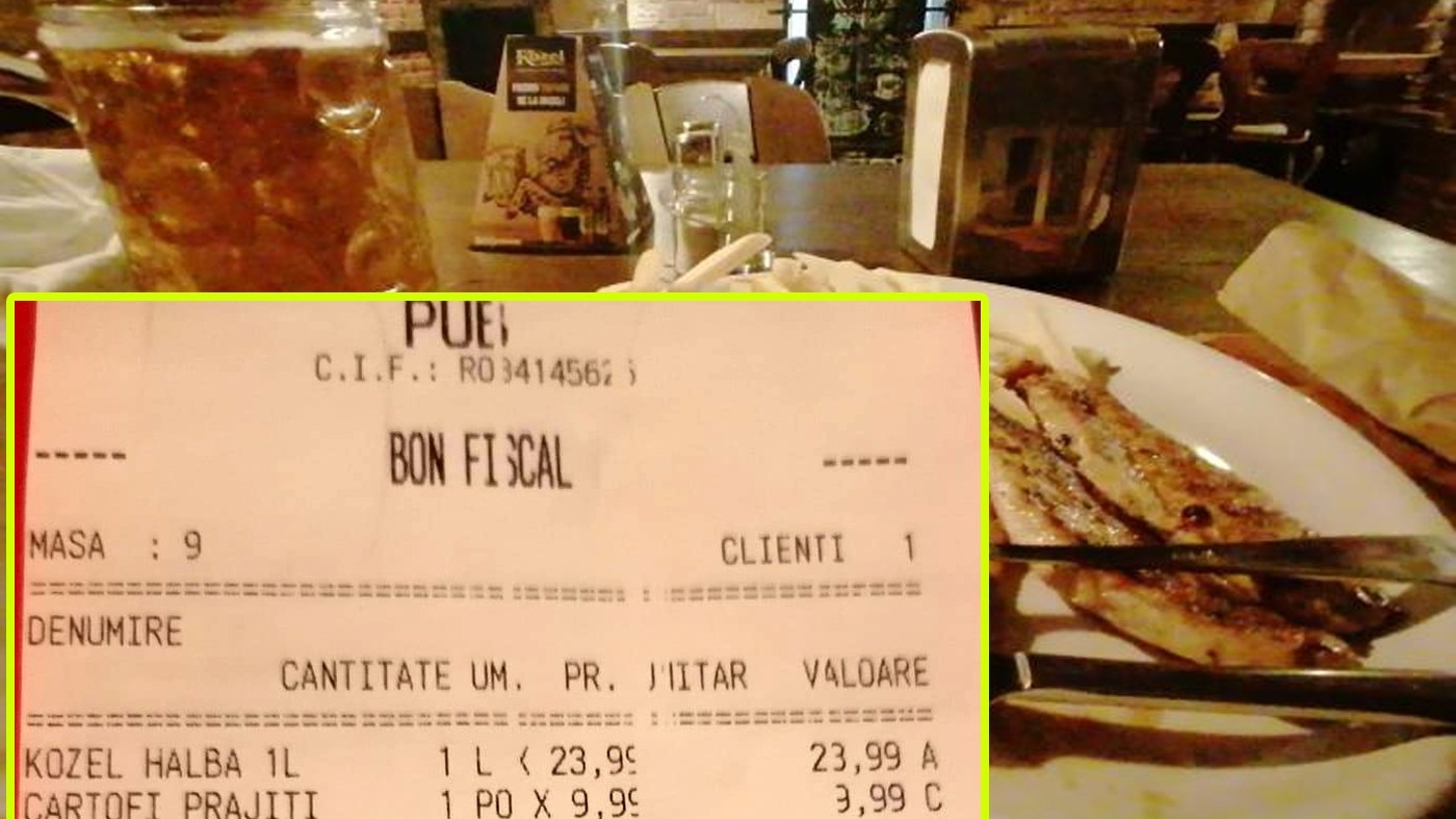 Câți lei a dat un bărbat pe o porție de piept de pui, într-un pub din Cluj. Costă cât 2 pui întregi, în supermarket!