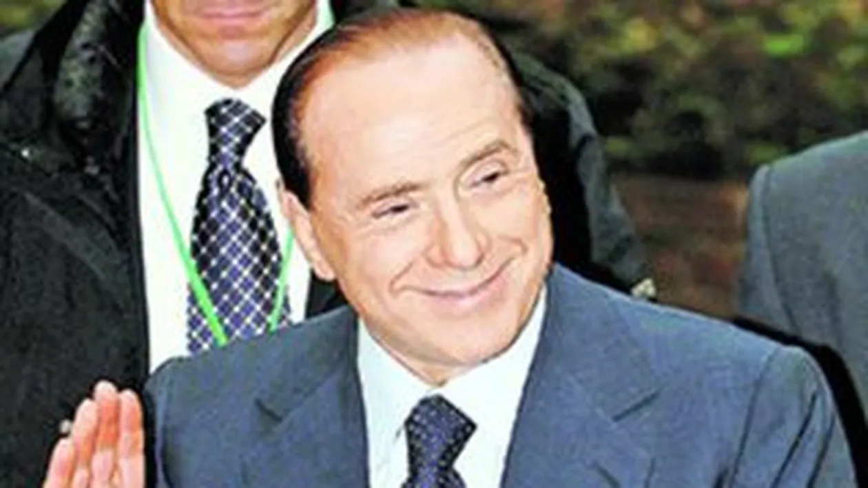 Silvio Berlusconi si-a spart capul dupa ce a cazut la dus