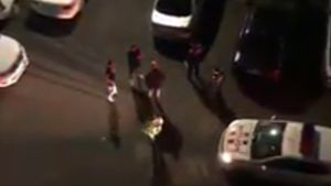 Mort de beat, un șofer a făcut circ după ce a fost oprit de polițiști: ”Intru de bună voie, intru de bună voieeee….” VIDEO