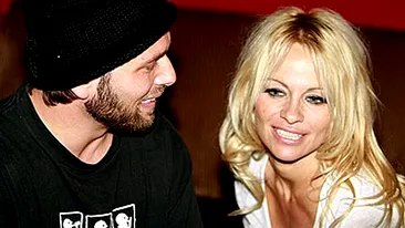 Pamela Anderson s-a recasatorit cu Rick Salomon! Nunta a fost organizata in SECRET!