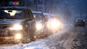 Bucureștiul sub zăpadă, autoritățile sub preș: cronica unei „surprize” care se repetă de când ne știm