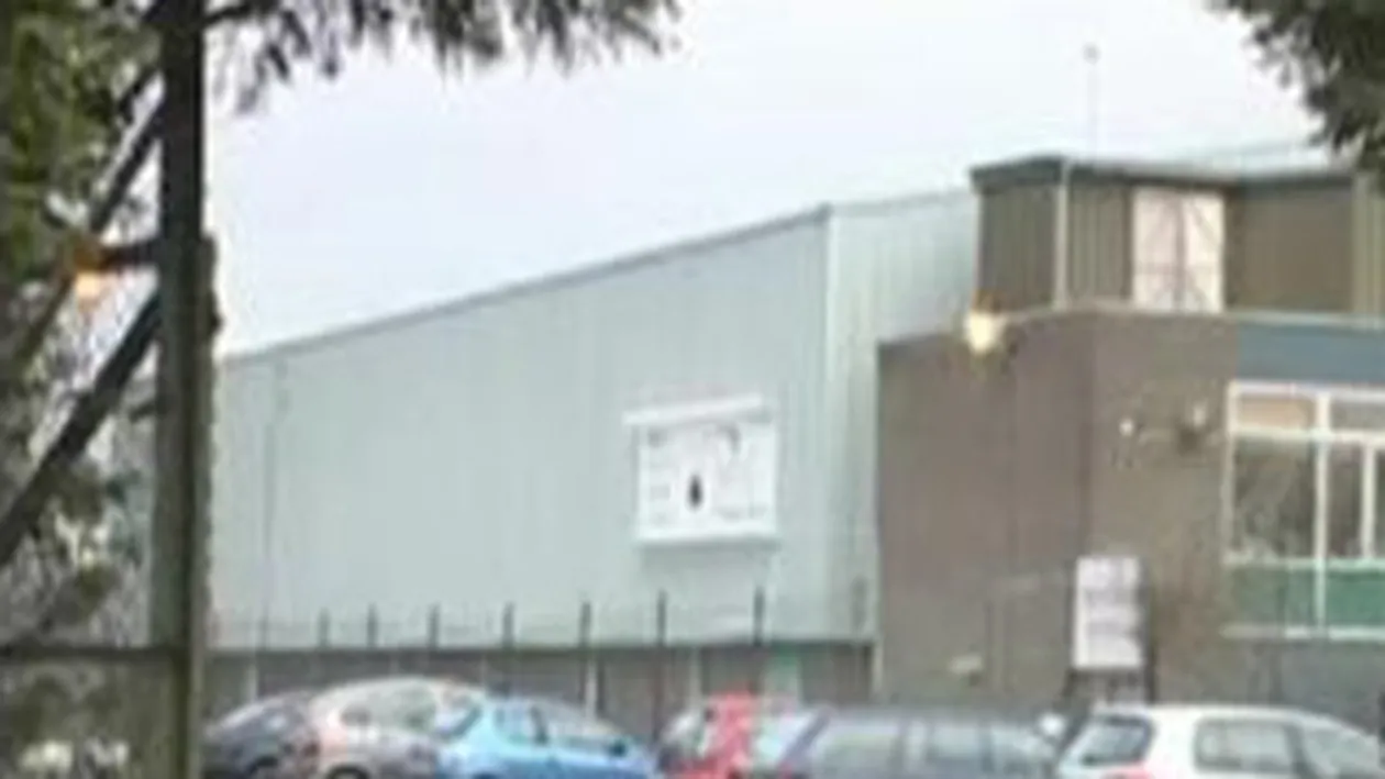 VIDEO Vor sa incalzeasca piscina cu ajutorul caldurii degajata de un crematoriu!