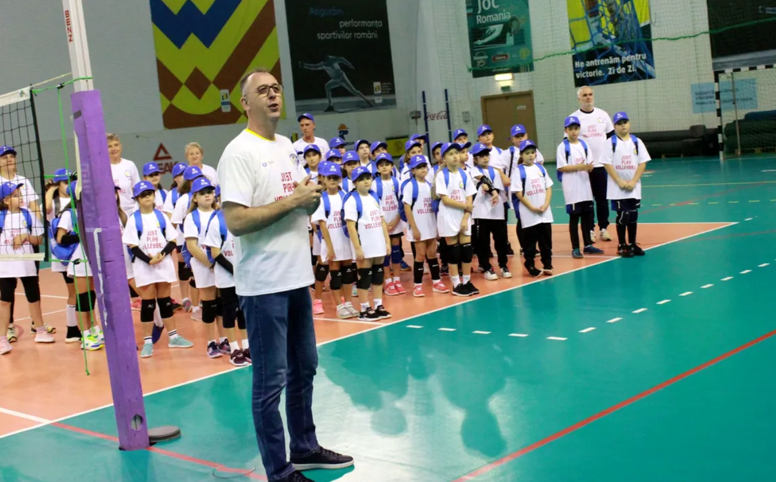 Adin Cojocaru a primit Premiul de Excelență la Gala Mari Sportivi pentru un an 2023 cu mari succese în volei! „Ne dorim să confirmăm ceea ce s-a întâmplat acum”. VIDEO