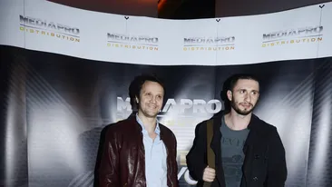 Colegi de platou, dar si de masa! Dragos Bucur si Dorian Boguta au facut senzatie la terasa la careau ales sa pranzeasca!