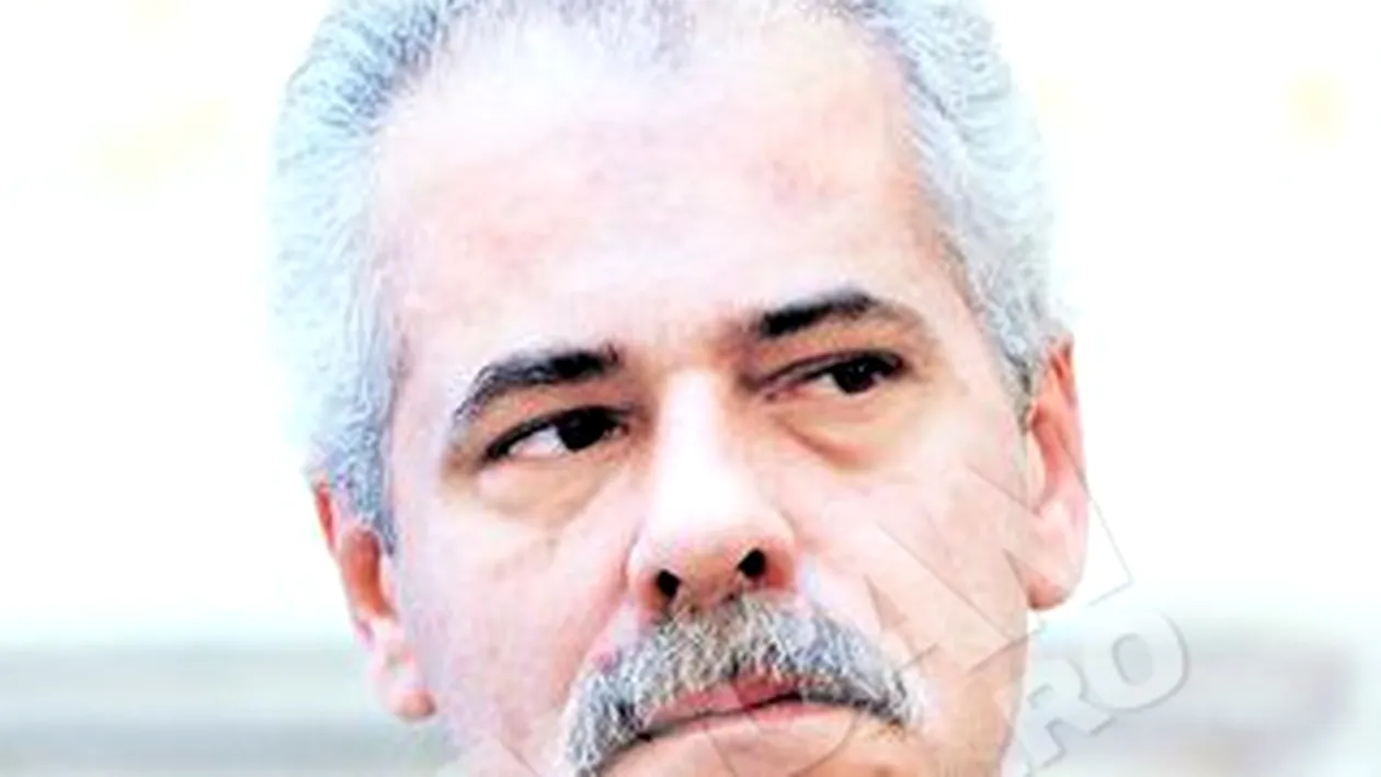 Tatal pustiului care a omorat doi oameni a mers la spital pentru a-si cere scuze: S-a uitat in ochii victimelor fiului sau