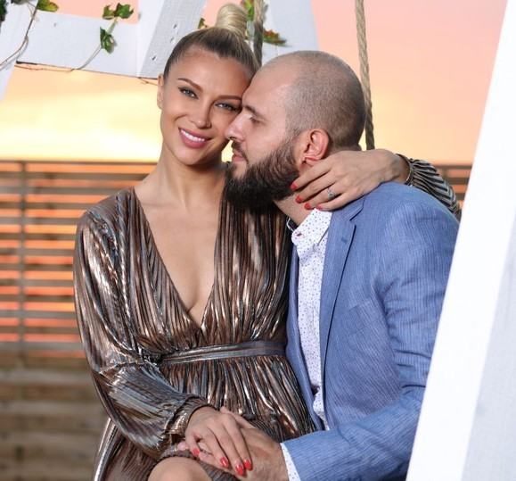 Lora și Ionuț Ghenu, în continuare blocați în Bali. “O nebunie. Nu se ocupă nimeni să ajungem acasă!” Cum se apără cuplul de COVID-19