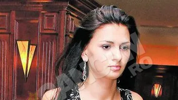 Ramona Gabor si Madalina Apostol au adus lumina pentru Moni si Irinuca!