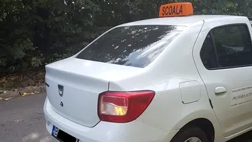 Ideea fabuloasă a unui polițist din București la examenul auto! Ce i-a făcut unui elev la plecarea din rampă cu frâna de mâna trasă