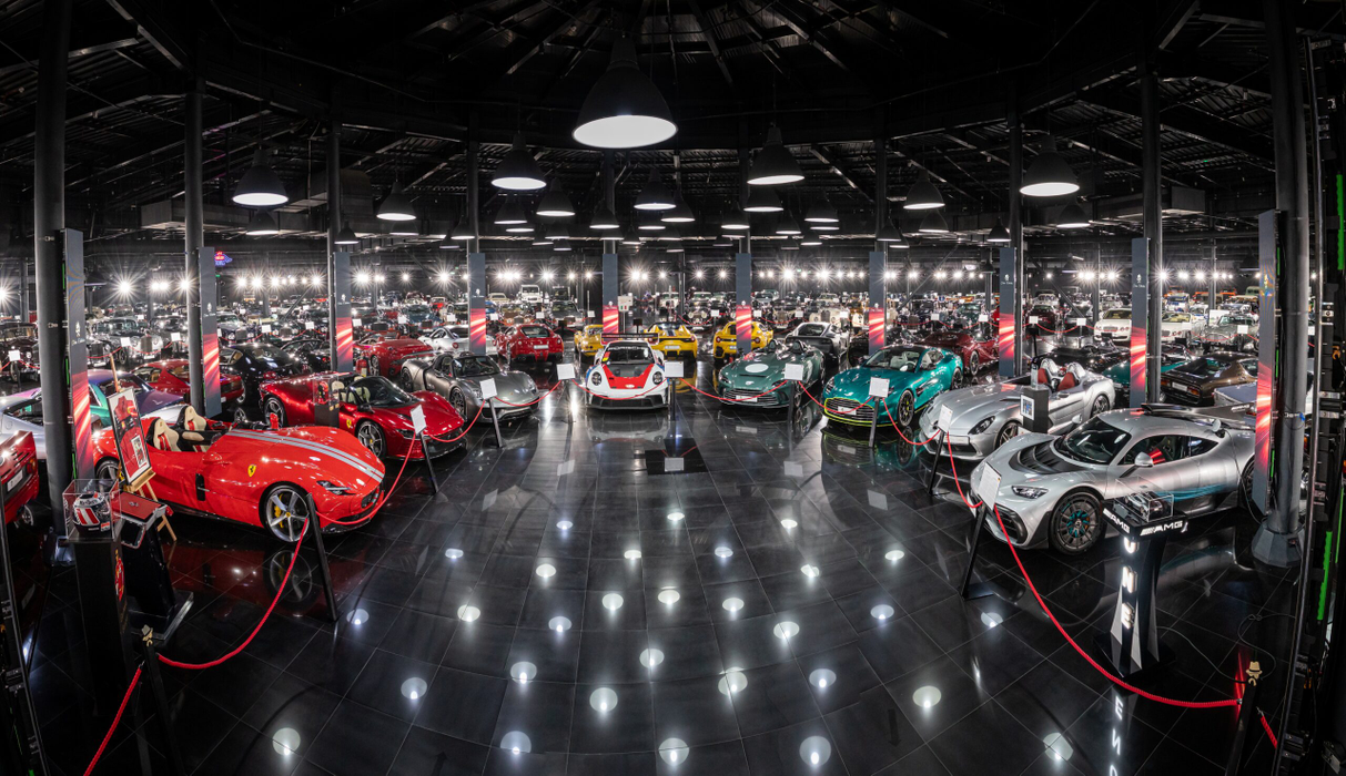 (P) Țiriac Collection, locul unde tot mai mulți pasionați de automobile din întreaga lume vin să descopere modele auto legendare