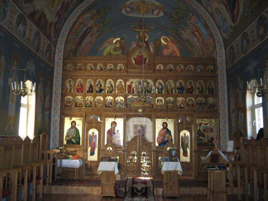 Biserica din Curături, unde a avut loc botezul