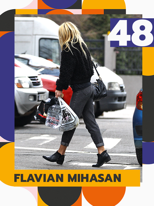 TOP 50 sexy-gospodine chiar şi de ziua lor! Bianca Drăguşanu, Gina Pistol sau Iulia Vântur au luat situaţia-n mâini şi au rezolvat singure treaba!