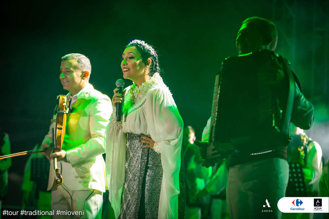 Imagini fabuloase de la concertul Andrei Măruță de la Mioveni! Ce au făcut cei din primul rând