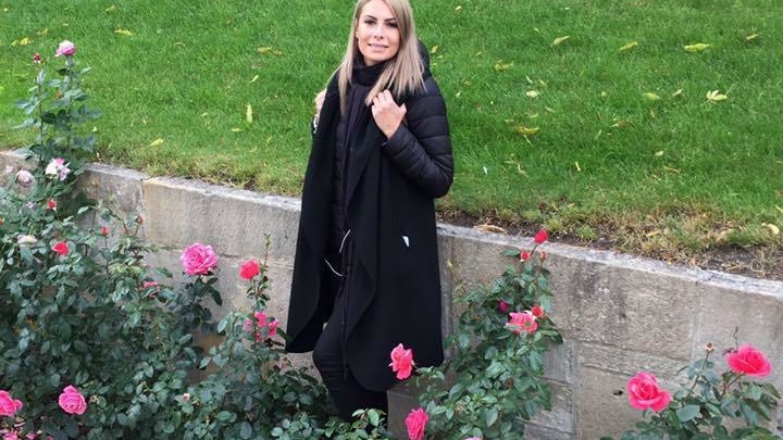 Noemi Mitoşeru, mărturisiri sfâşietoare la parastasul de 40 de zile al tatălui ei: ”În loc sa ma duca la altar, a murit!”