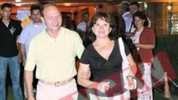 Ce-a cautat Basescu la ziua lui Gusa?