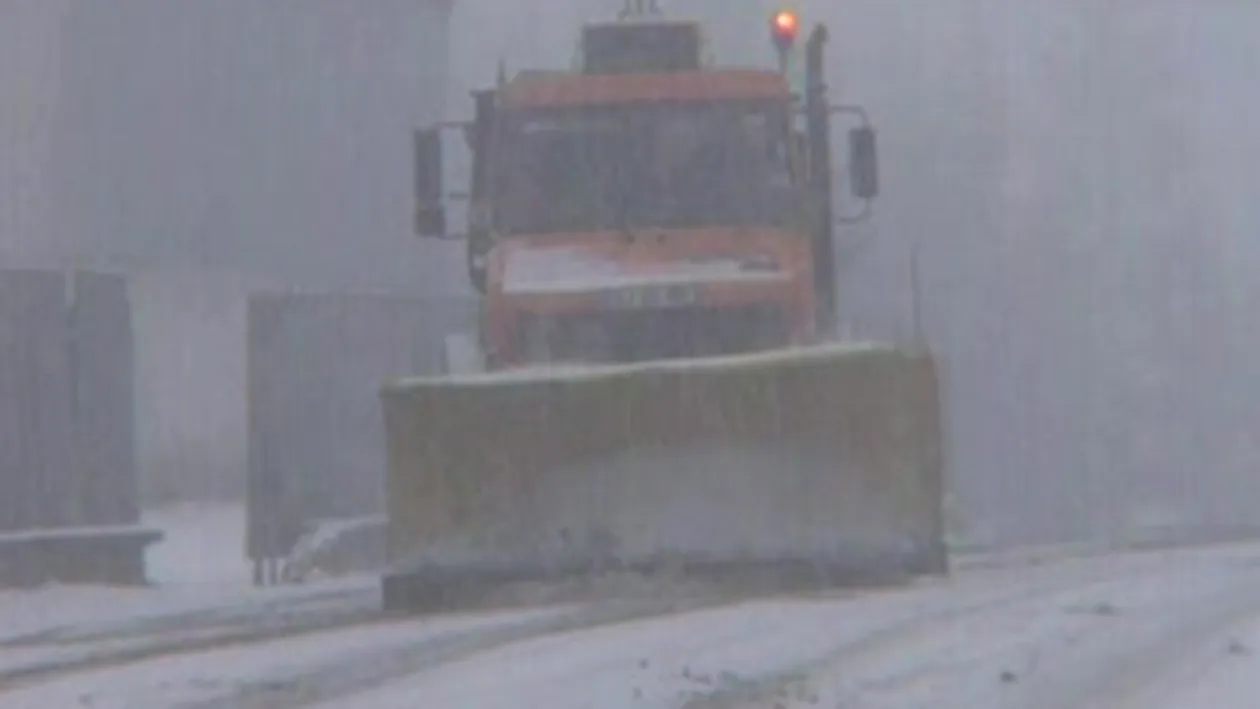 Iarna isi intra in drepturi! Traficul de pe DN1 Oradea-Huedin a fost intrerupt