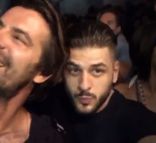 În Mykonos, Alexandru Vanghelie s-a bătut în șampanii Armand de Brignac cu faimosul Dan Bilzerian
