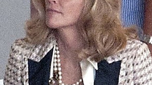 Asemanare incredibila: Sharon Stone a copiat look-ul Madonnei pentru filmarile din Romania