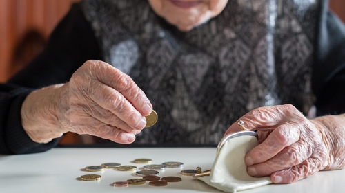 Când se livrează pensiile în luna septembrie 2025. Ce pensionari vor lua banii abia pe data de 20