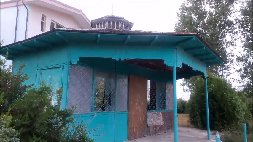 "Paradisul decrețeilor" stă să se prăbușească