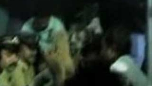 VIDEO Peste 100 depersoane si-au pierdut viata in urma unei busculade produsa de un accident rutier