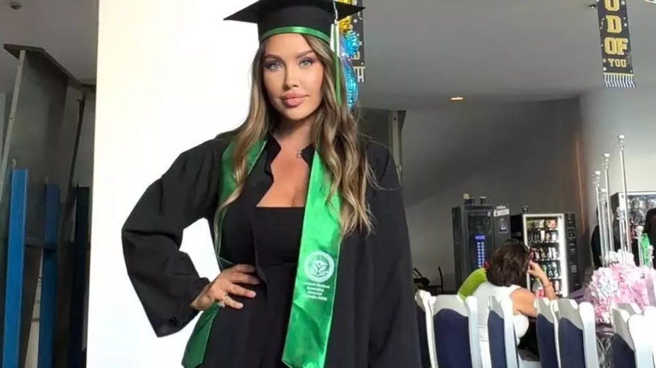 Raluca Podea a absolvit cea de-a treia facultate la 38 de ani. Ce planuri are acum vedeta