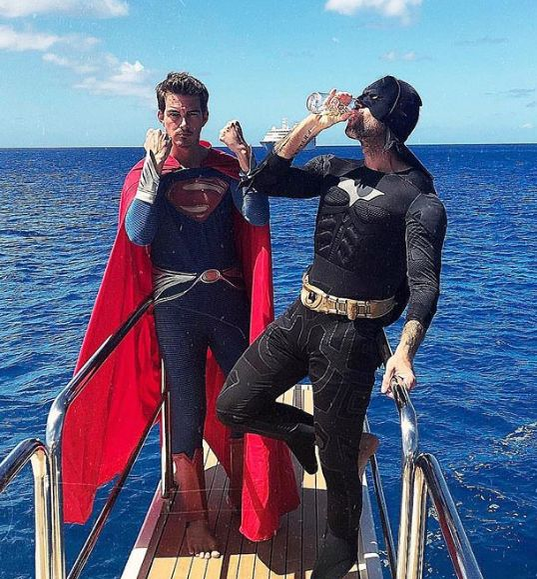 Philippe Plein a dat mega-petrecere de ziua lui! Cum a petrecut designerul pe un yacht de lux