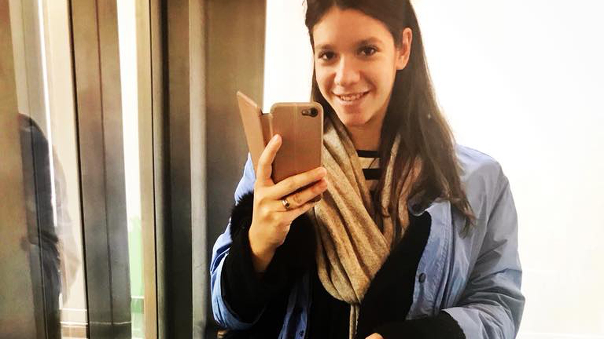 Ada Condeescu a devenit mămică! Actriţa a născut o fetiţă perfect sănătoasă