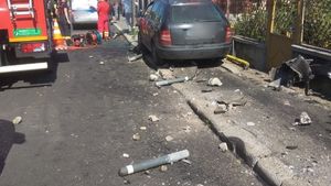 Grav accident rutier. Un bărbat a acroșat o motocicletă și a lovit 3 oameni. O femeie a murit sub roțile mașinii