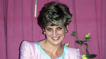 Rochia purtata de printesa Diana la primul ei dineu oficial dupa logodna, scoasa la licitatie!