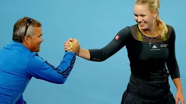 Mesajul tatălui lui Caroline Wozniacki, după ce fiica lui a învins-o pe Simona Halep la Australian Open! Ce i-a spus înainte de meci: ”Chiar dacă vei pierde...”