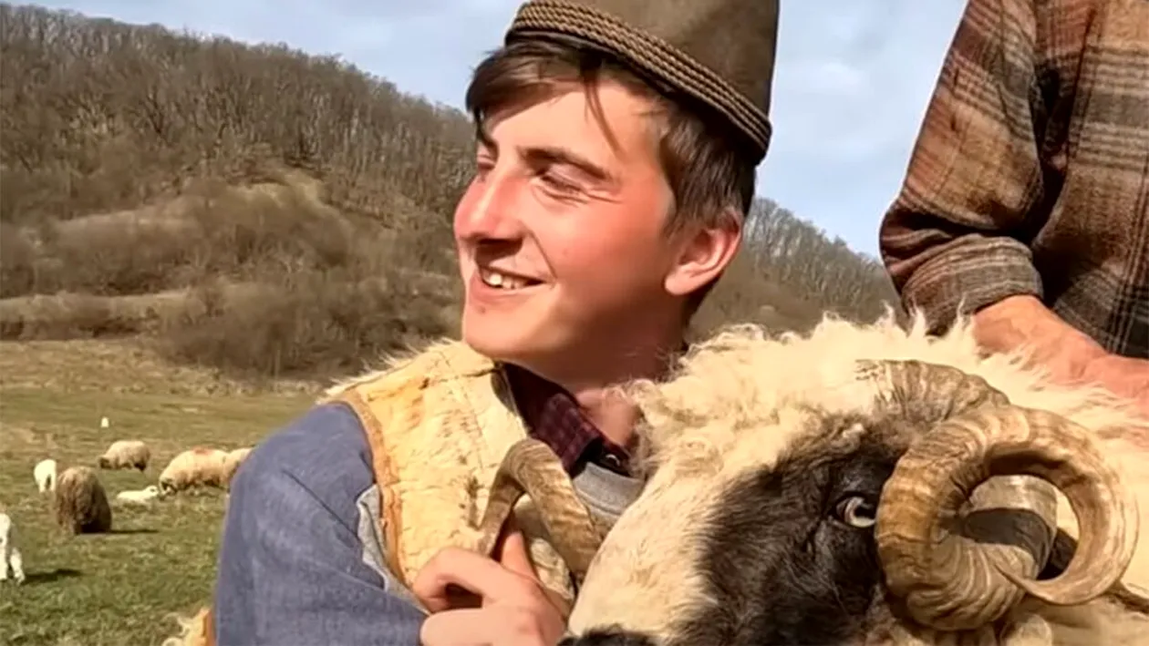 Ionuț, un cioban din satul Deleni, s-a angajat în construcții, în Germania. Câți bani primea pe zi, pentru 12 ore de muncă