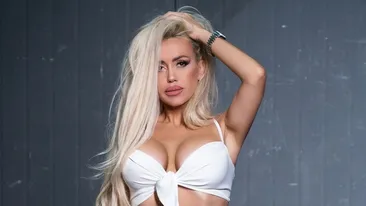 Imagine rară cu Anda Adam. Artista „gătește” într-o ținută desprinsă din filmele pentru adulți. FOTO