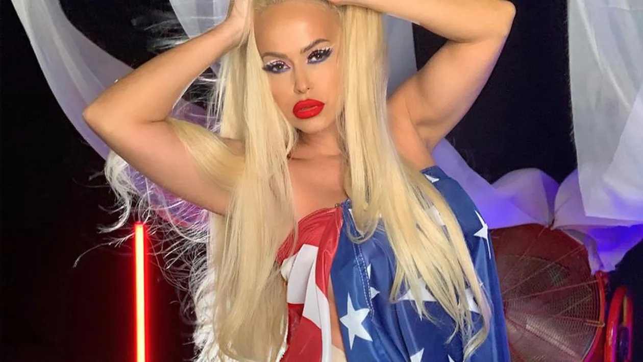 Anda Adam vrea să îşi schimbe maşina, dar uite ce bolid conduce acum. Întoarce toate capetele