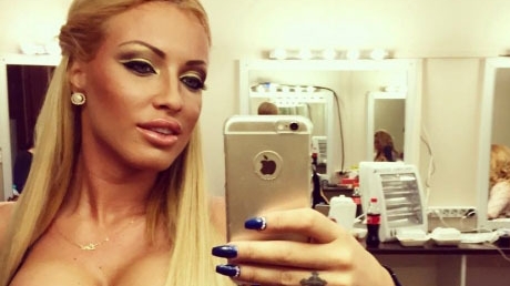 ”Trebuie să spele geamuri şi să măture!” LOREDANA CHIVU refuză să mai muncească după ce a pierdut o sarcină cu gemeni!
