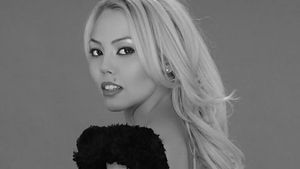 Ultimele informaţii despre DENISA MANELISTA! Vedeta este ţinută în viaţă doar de aparate