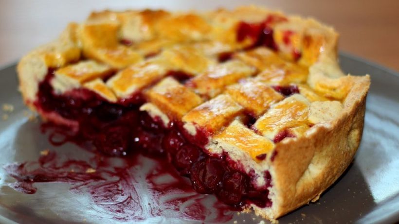 Rețetă de tartă cu vișine. Modul de preparare e ușor și rapid