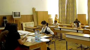 Aproape 57% din elevii care au dat BAC-ul au obtinut calificativul experimentat
