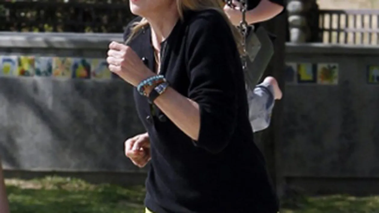 Sharon Stone trebuie sa ii dea 232.000 $ unui muncitor care ii renova casa! VEZI aici de ce!