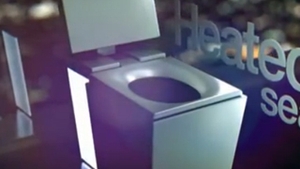 VIDEO Esti curios cum arata WC-ul celor mai bogati oameni ai lumii? Are scaun incalzit, muzica si arata ca o cutie de cadouri