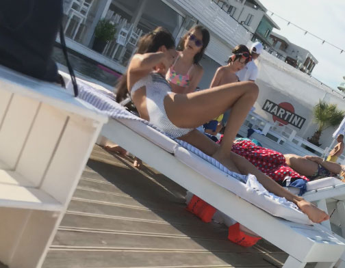 Adi Sînă și Anca Serea au fost la Mamaia împreună cu cei trei copii pe care îi au împreună
