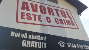 “Minunile” părintelui Dan Damaschin! Ce se întâmplă în această casă din Iași: ”Avortul este o crimă”